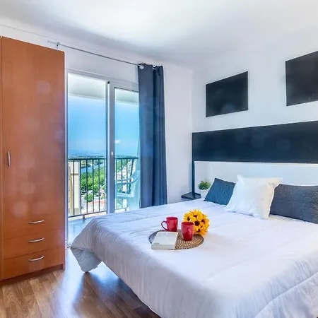 Goldhome - Karina Apartment Empuriabrava